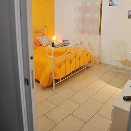 Iluma 3* Ερκολάνο